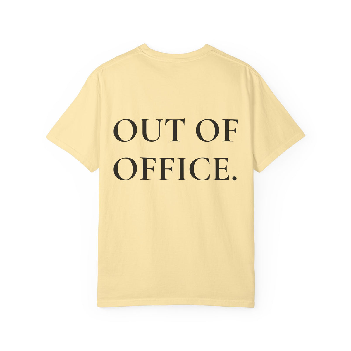 Camiseta Feminina "OFF DUTY" - T-shirt Minimalista de Fuga do Escritório