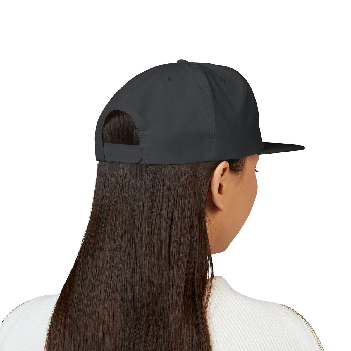 Gorra de surf Off Duty, estilo dad hat relajado en color blanco con bordado para playa y vacaciones