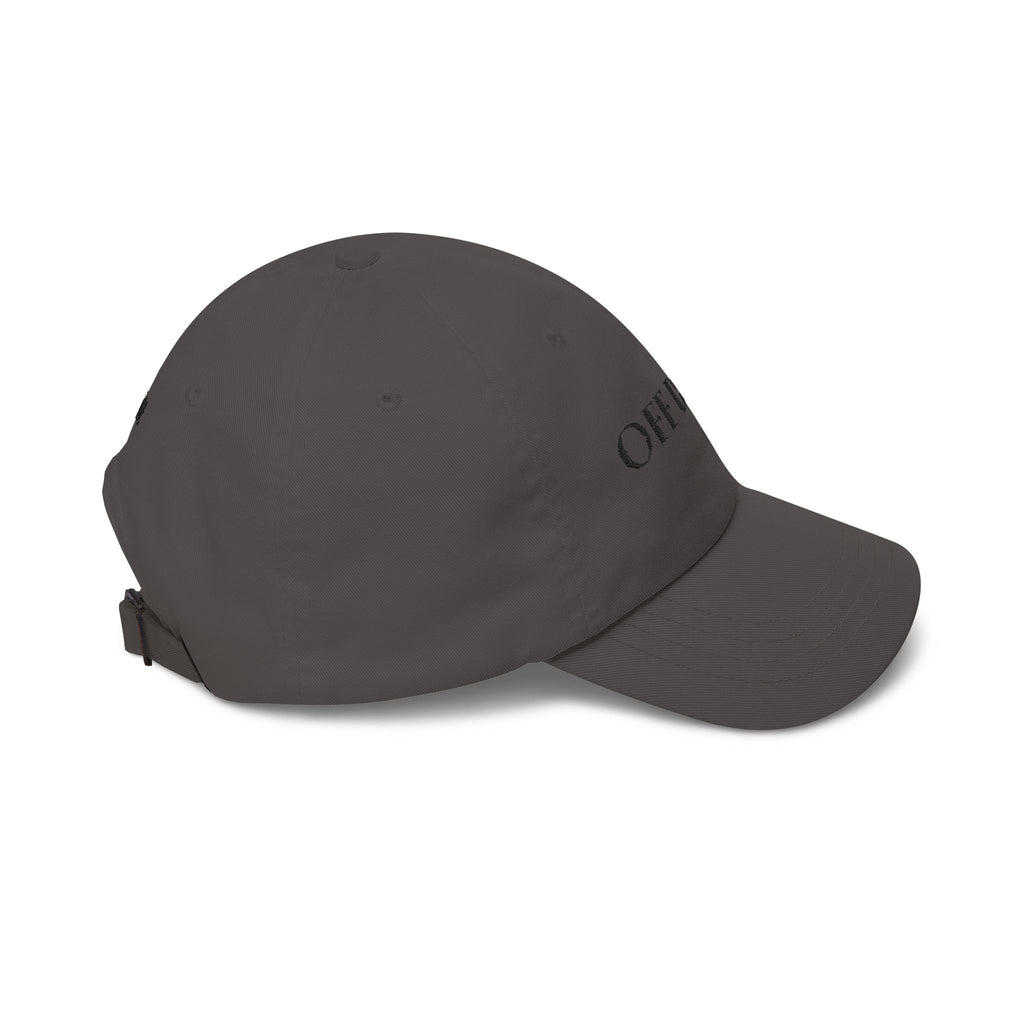 Gorra estilo "Dad Cap" "OFF DUTY". Gorra de béisbol relajada con bordado.